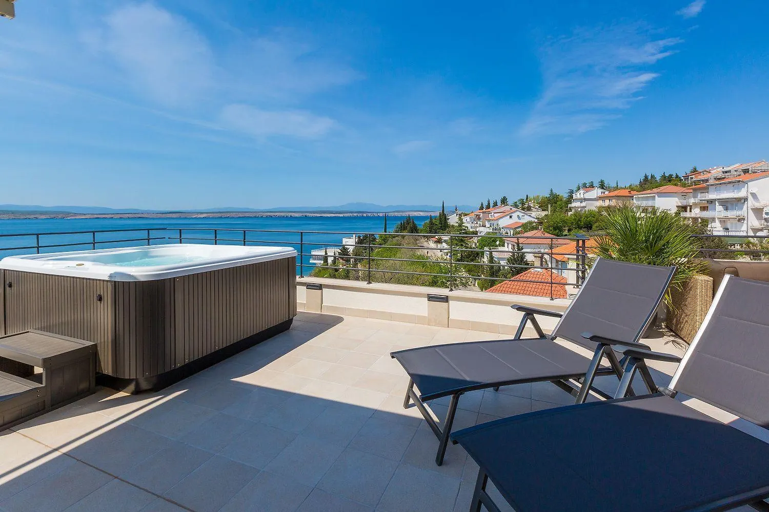 Beeindruckendes Apartment Nur 100 Meter Zum Strand Mit Jacuzzi, Sauna, Meerblick, Wifi Драмаль Хорватия