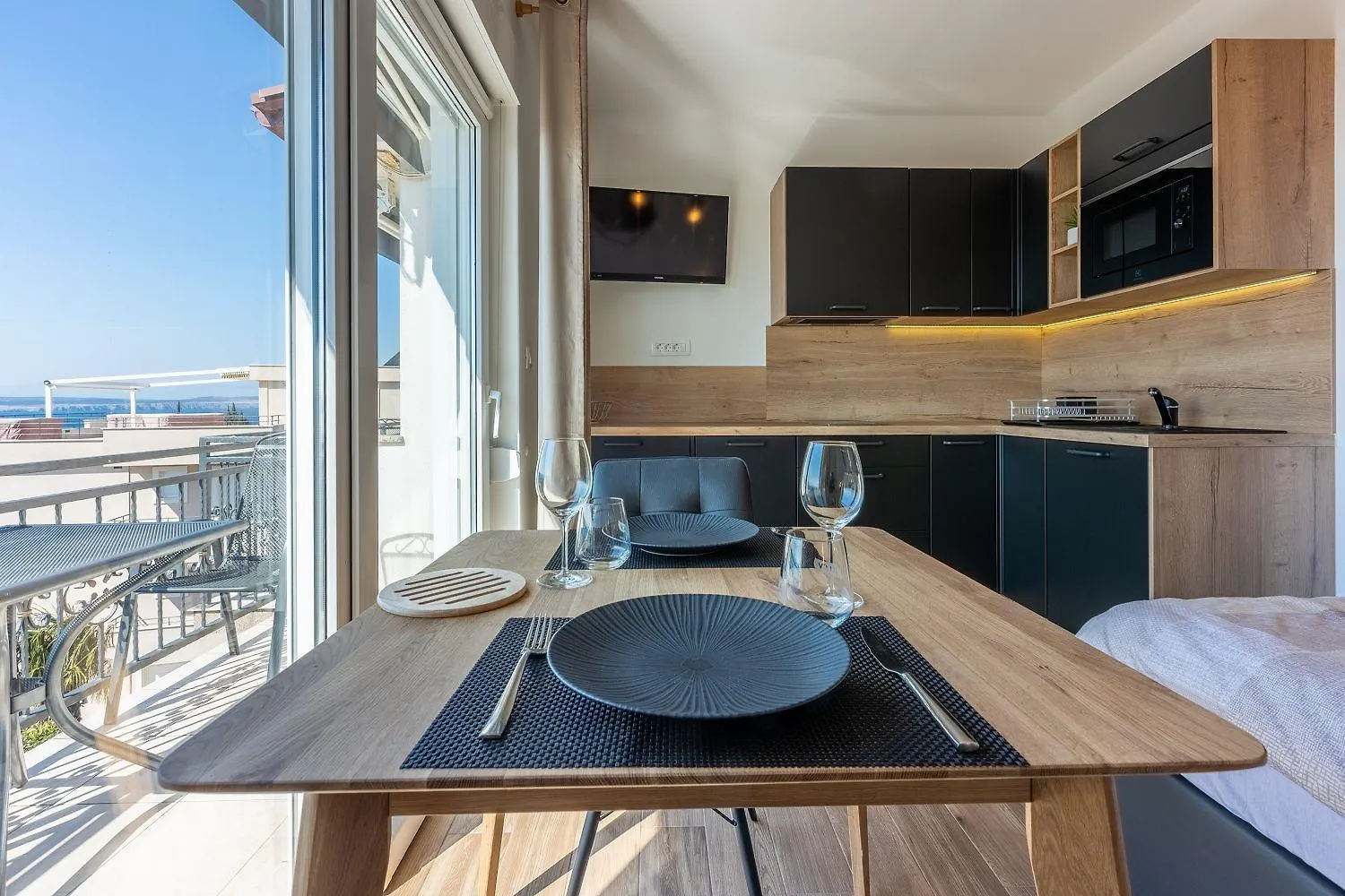 Beeindruckendes Apartment Nur 100 Meter Zum Strand Mit Jacuzzi, Sauna, Meerblick, Wifi Драмаль